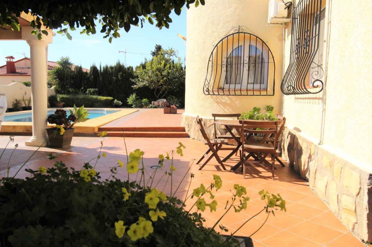 Casa Luna Llena กัลเป ภายนอก รูปภาพ